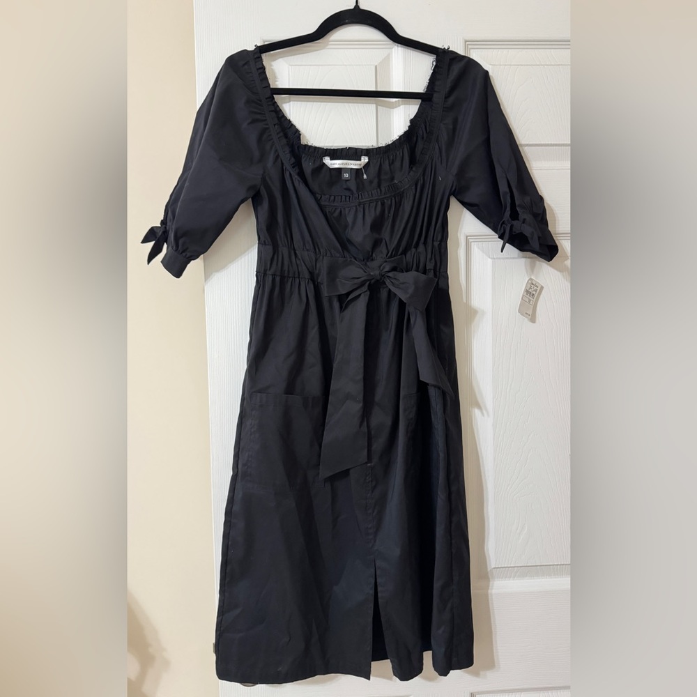 Diane von Furstenberg Elegant Black Midi Dress